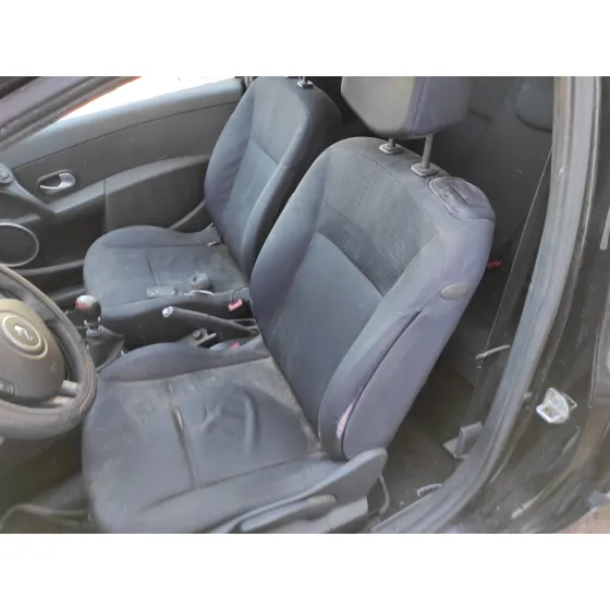 RENAULT CLIO III '2006 1.5 DCI DIESEL NEGRO