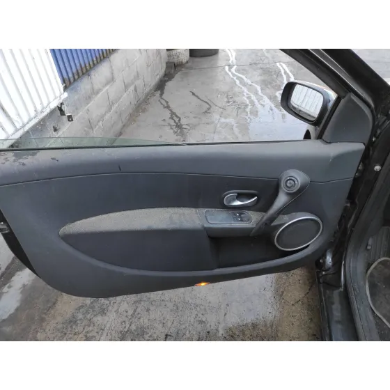RENAULT CLIO III '2006 1.5 DCI DIESEL NEGRO