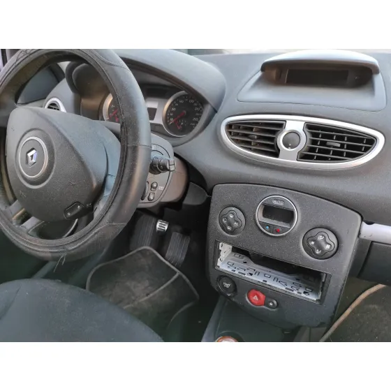 RENAULT CLIO III '2006 1.5 DCI DIESEL NEGRO