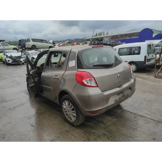 RENAULT CLIO III '2012 1.5 DCI DIESEL GRIS
