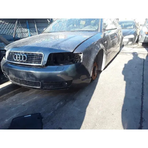 AUDI A4 AVANT (8E) '2003 2.5 V6 24V TDI GRIS