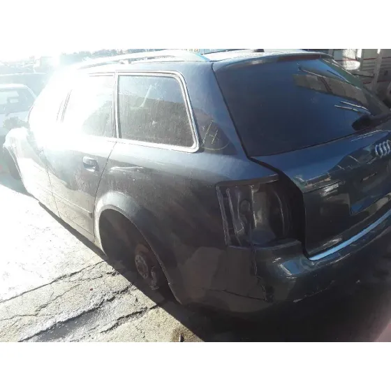 AUDI A4 AVANT (8E) '2003 2.5 V6 24V TDI GRIS