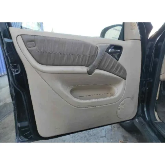 MERCEDES CLASE M (W163) '2002 * NEGRO