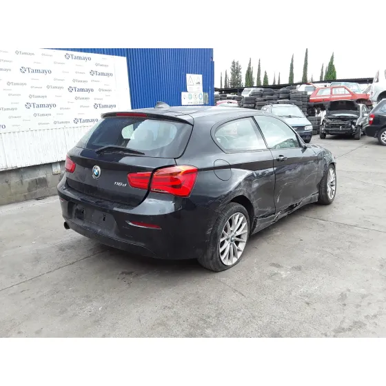 BMW SERIE 1 LIM. (F21) '2015 * NEGRO