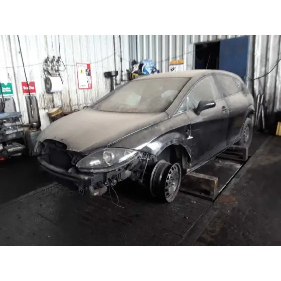 SEAT LEON (1P1) '2006 1.9 TDI NEGRO
