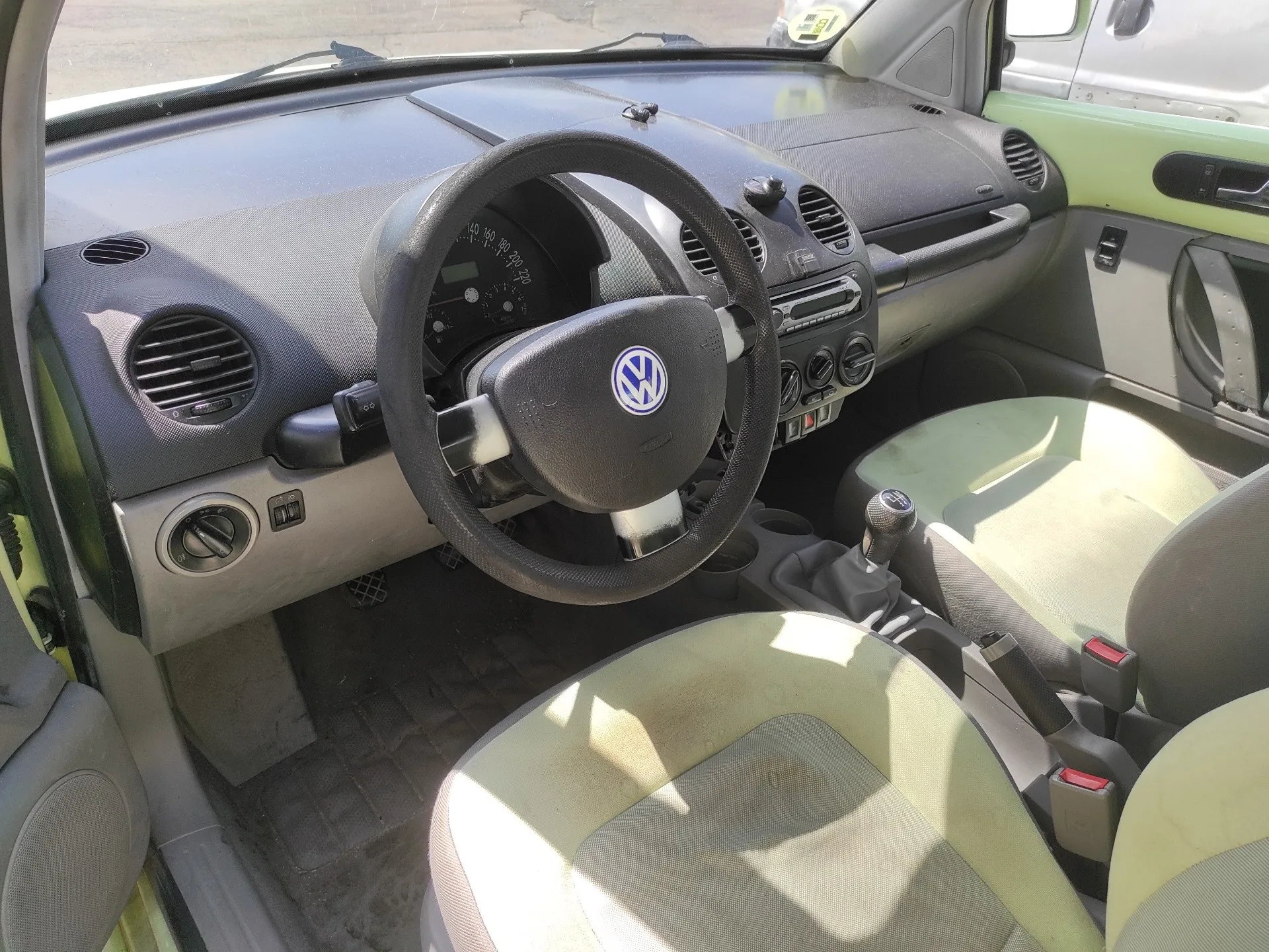 VOLKSWAGEN NEW BEETLE (9C1/1C1) VOLKSWAGEN NEW BEETLE (9C1/1C1) '2000 1.6 VERDE 1998