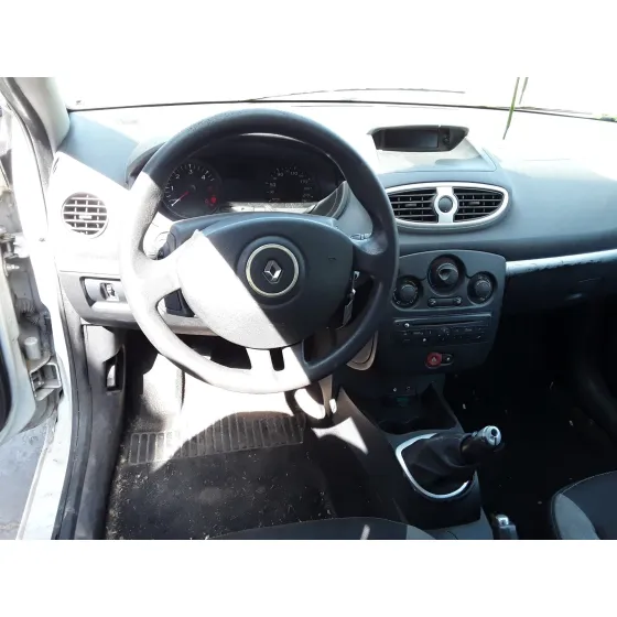 RENAULT CLIO III '2012 * BLANCO