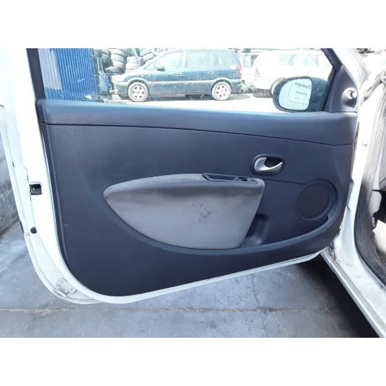 RENAULT CLIO III '2012 * BLANCO