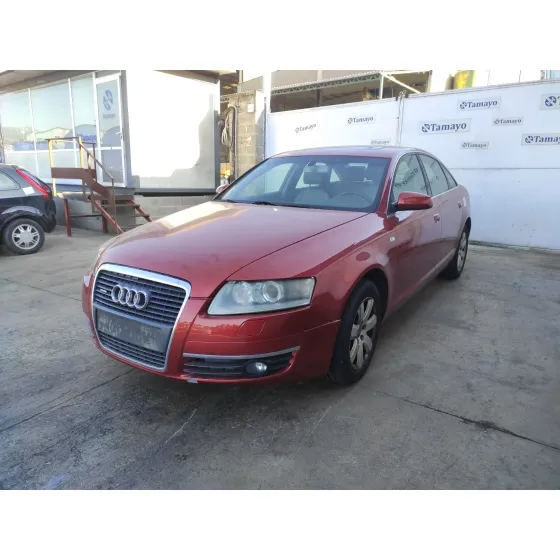 AUDI A6 BERLINA (4F2) '2004 * ROJO