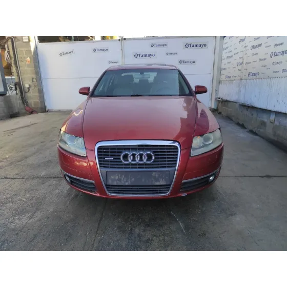 AUDI A6 BERLINA (4F2) '2004 * ROJO
