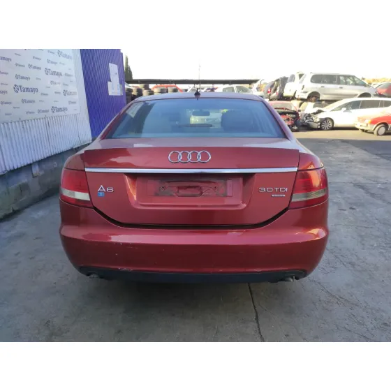 AUDI A6 BERLINA (4F2) '2004 * ROJO