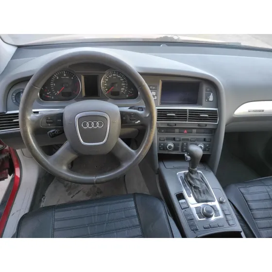 AUDI A6 BERLINA (4F2) '2004 * ROJO