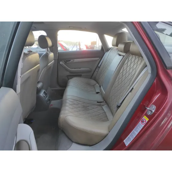 AUDI A6 BERLINA (4F2) '2004 * ROJO