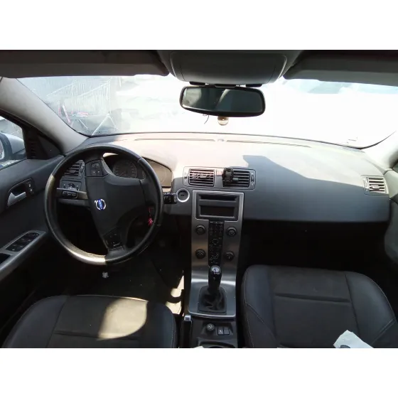 VOLVO V50 FAMILIAR '2006 2.0 DIESEL CAT PLATA