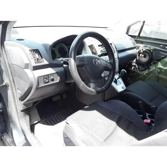 TOYOTA COROLLA VERSO (R1) '2004 * GRIS