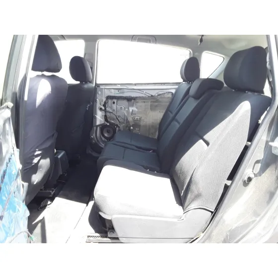 TOYOTA COROLLA VERSO (R1) '2004 * GRIS