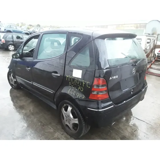 MERCEDES CLASE A (W168) '2004 1.9 CAT NEGRO