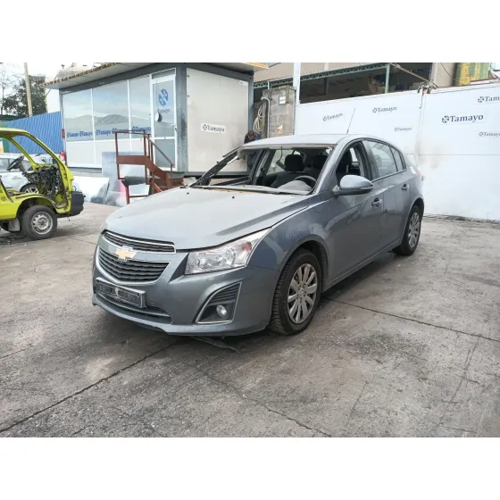 Chevrolet CRUZE HATCHBACK (J305) 2012
