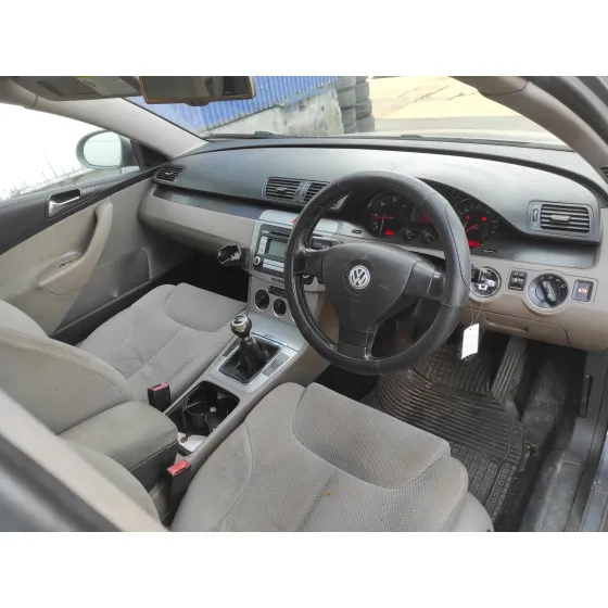 VOLKSWAGEN PASSAT VARIANT (3C5) '2006 *