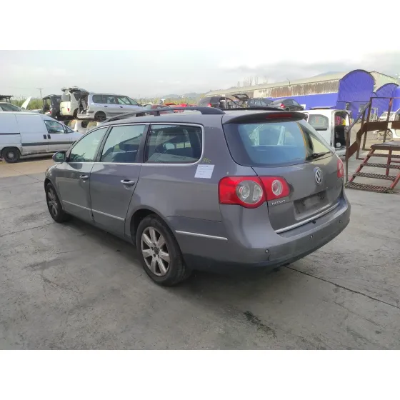 VOLKSWAGEN PASSAT VARIANT (3C5) '2006 *