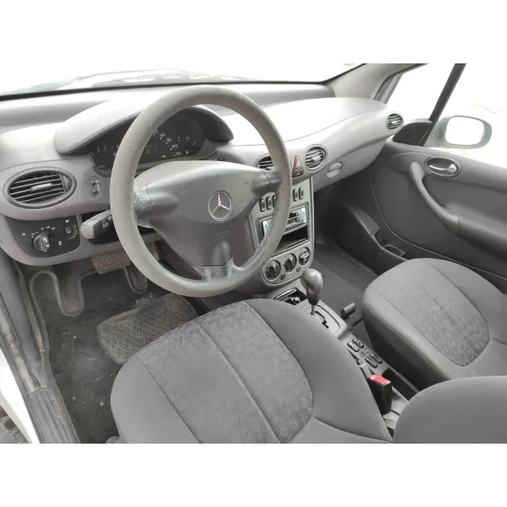 MERCEDES CLASE A (W168) '2001 1.7 CDI DIESEL CAT BLANCO