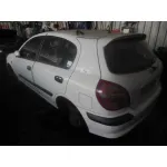 NISSAN ALMERA (N16/E) NISSAN ALMERA (N16/E) '2002 2.2 16V TURBODIESEL CAT BLANCO 2000