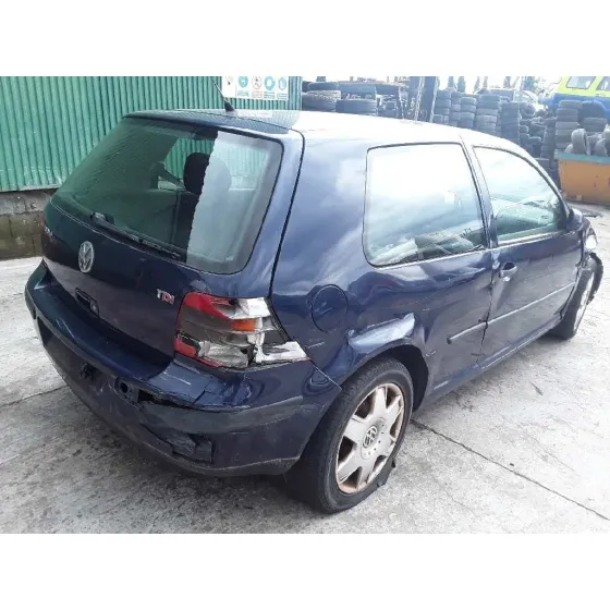 VOLKSWAGEN GOLF IV BERLINA (1J1) '2001 1.9 TDI AZUL