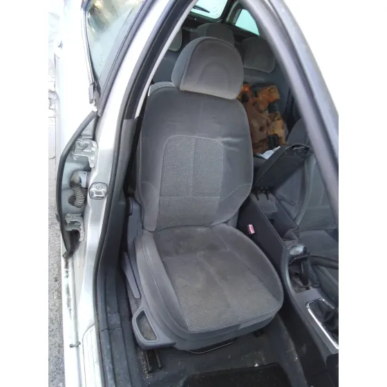 PEUGEOT 407 SW '2005 2.0 16V HDI FAP CAT (RHR / DW10BTED4) PLATA