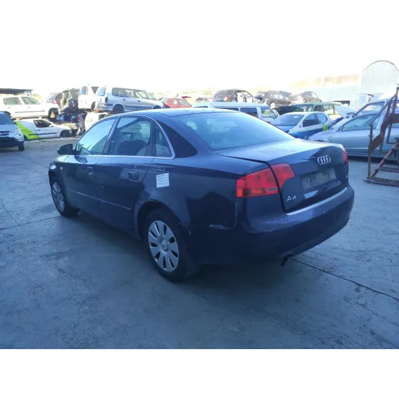 AUDI A4 BERLINA (8E) '2005 * AZUL MARINO