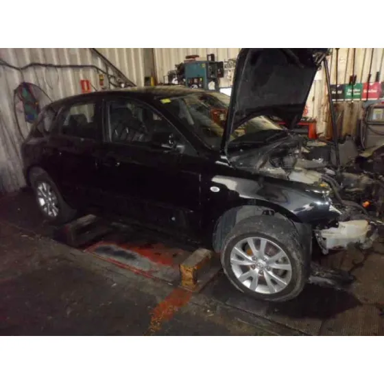 MAZDA 3 BERLINA (BK) '2006 1.6 16V CAT NEGRO