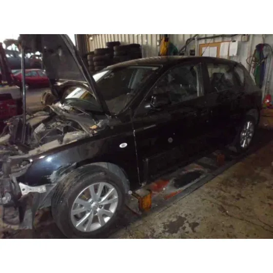 MAZDA 3 BERLINA (BK) '2006 1.6 16V CAT NEGRO