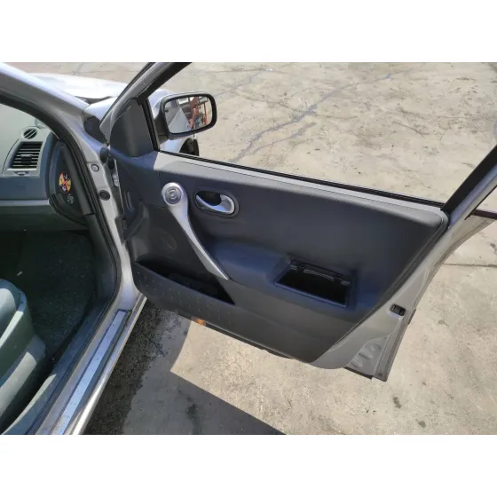 RENAULT MEGANE II FAMILIAR '2007 1.5 DCI DIESEL PLATA