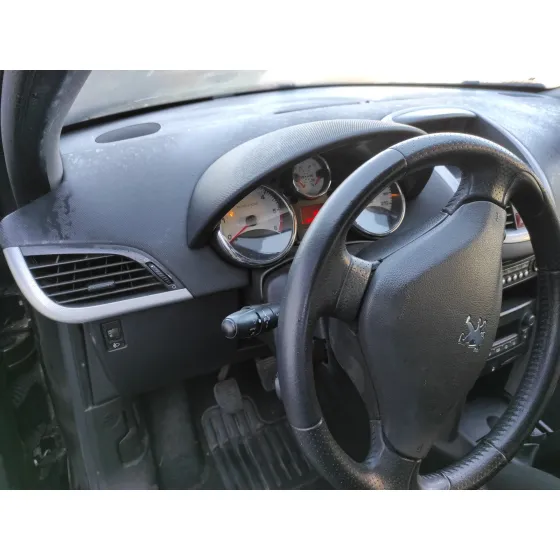 PEUGEOT 207 '2009 1.6 16V HDI NEGRO