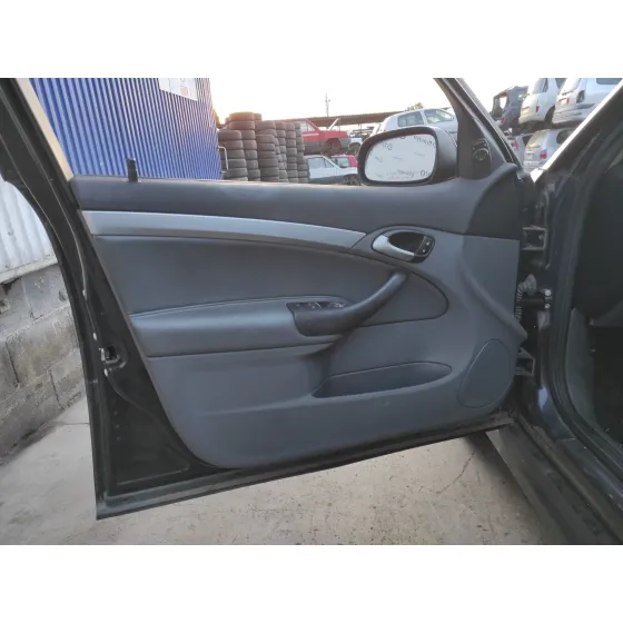 SAAB 9-3 BERLINA '2004 * NEGRO