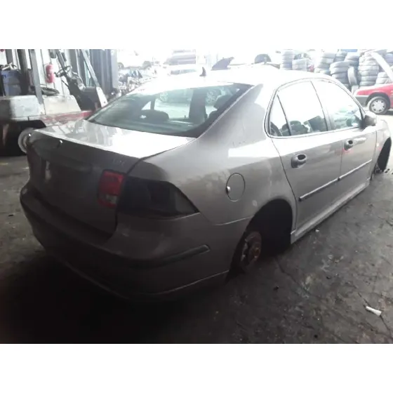 SAAB 9-3 BERLINA '2004 2.0 CAT GRIS CLARO