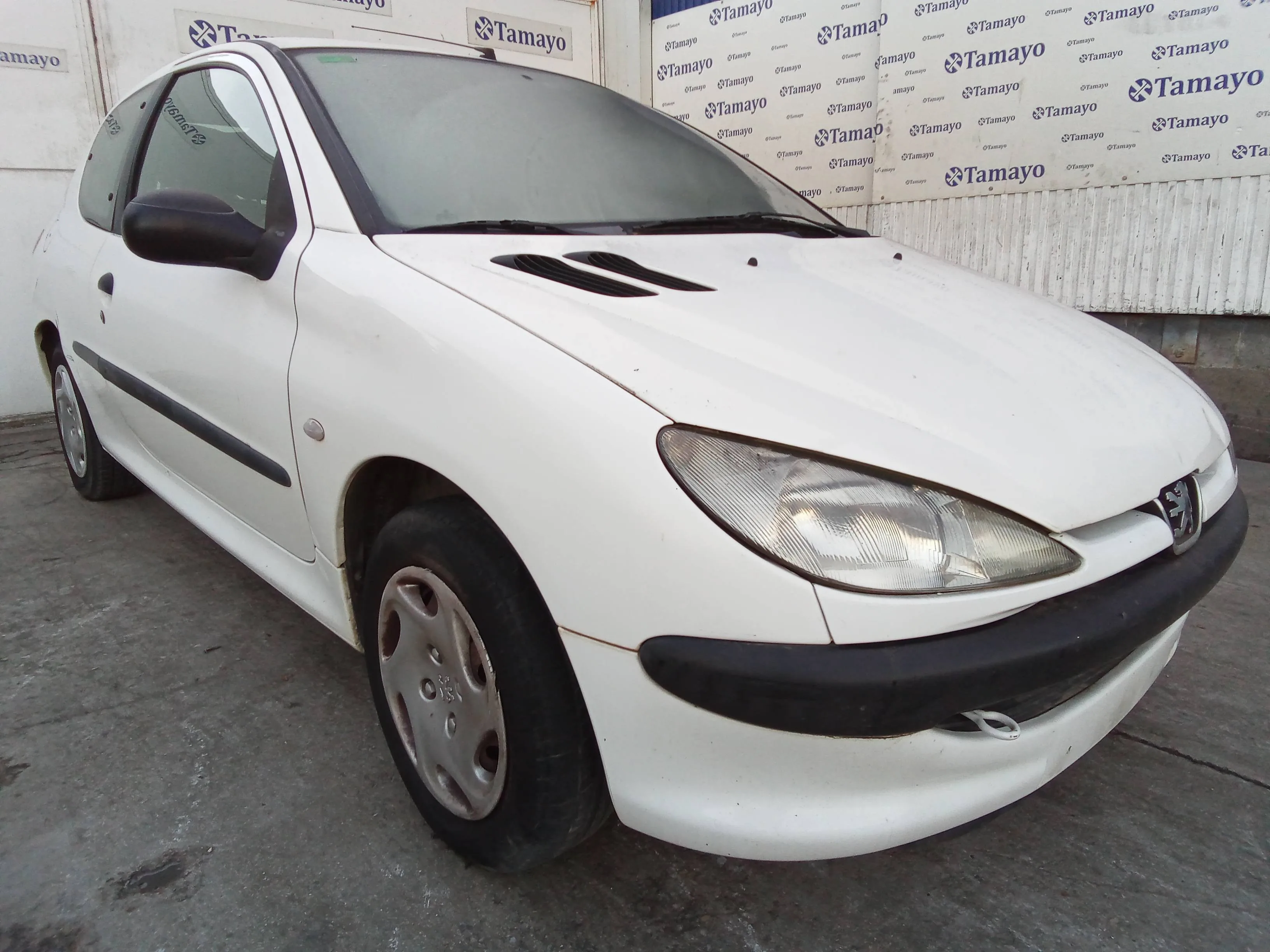 PEUGEOT 206 BERLINA PEUGEOT 206 BERLINA '2001 1.4 BLANCO 1998