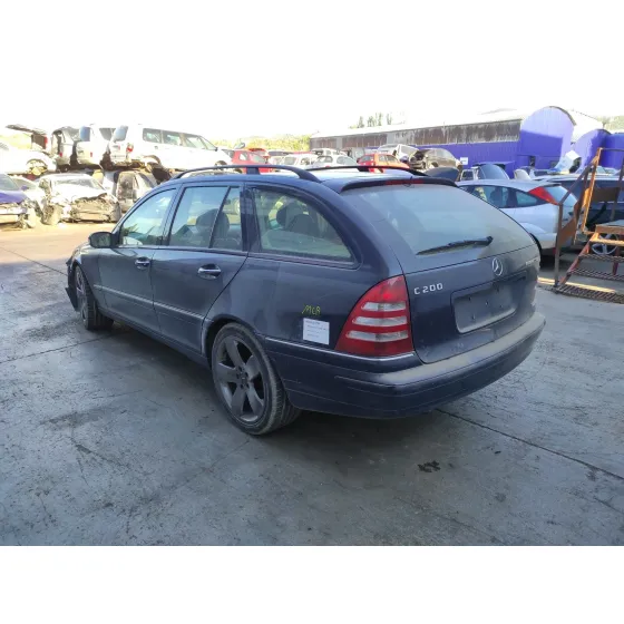 MERCEDES CLASE C (W203) FAMILIAR '2003 1.8 CAT AZUL MARINO