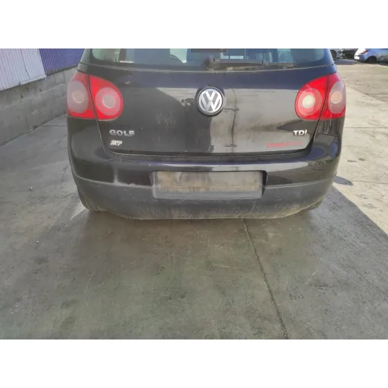 VOLKSWAGEN GOLF V BERLINA (1K1) '2004 1.9 TDI NEGRO