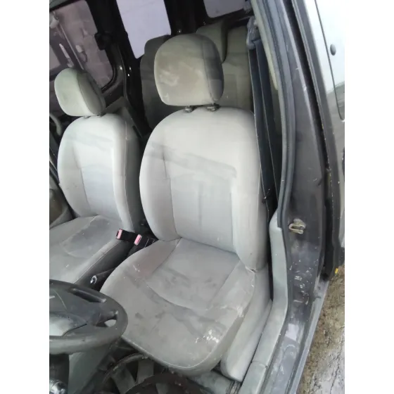 RENAULT KANGOO (F/KC0) '2004 1.5 DCI DIESEL NEGRO