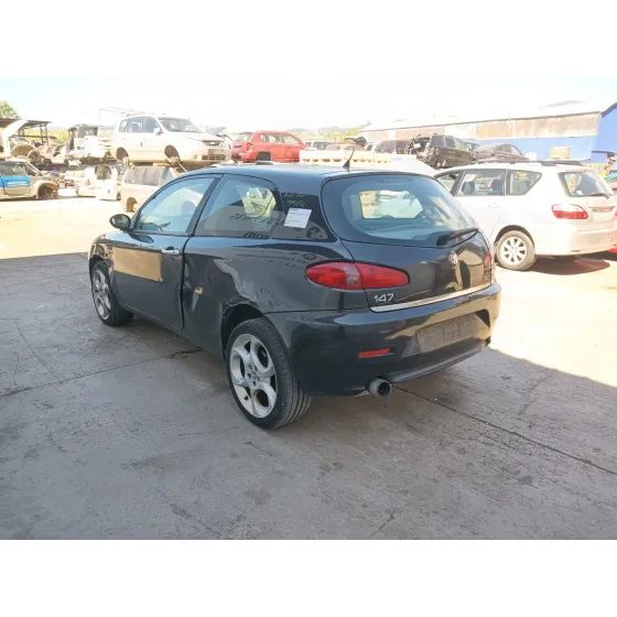 Alfa Romeo 147 (937_) 2001