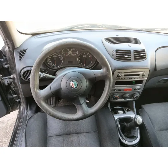 Alfa Romeo 147 (937_) 2001