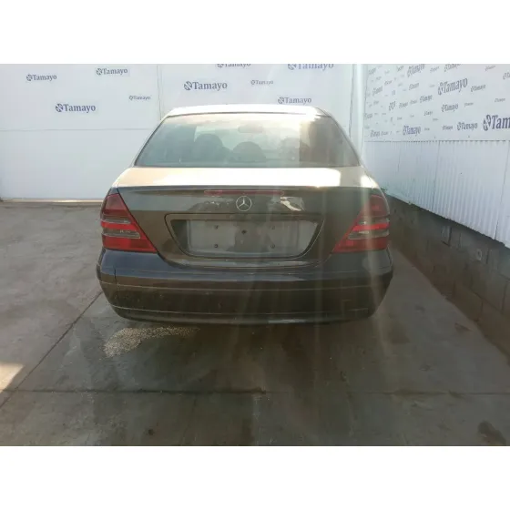 MERCEDES CLASE C (W203) BERLINA '2001 2.2 CDI CAT GRIS OSCURO