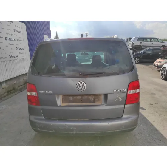 VOLKSWAGEN TOURAN (1T1) '2004 2.0 TDI GRIS OSCURO