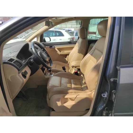 VOLKSWAGEN TOURAN (1T1) '2004 2.0 TDI GRIS OSCURO