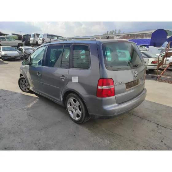 VOLKSWAGEN TOURAN (1T1) '2004 2.0 TDI GRIS OSCURO
