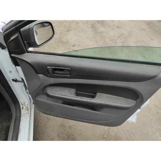 FORD FOCUS BERLINA (CAP) '2009 1.6 TDCI CAT BLANCO
