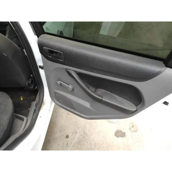 FORD FOCUS BERLINA (CAP) '2009 1.6 TDCI CAT BLANCO