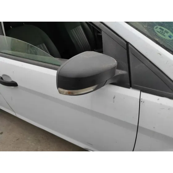 FORD FOCUS BERLINA (CAP) '2009 1.6 TDCI CAT BLANCO