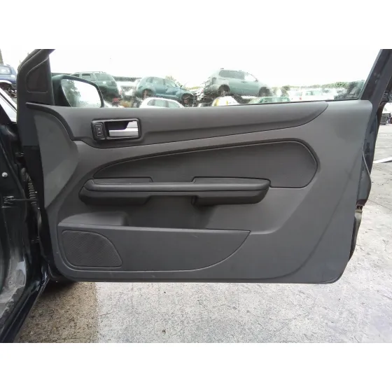 FORD FOCUS BERLINA (CAP) '2008 1.6 TDCI CAT NEGRO