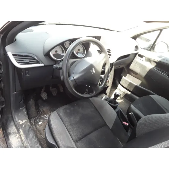 PEUGEOT 207 '2008 1.4 NEGRO
